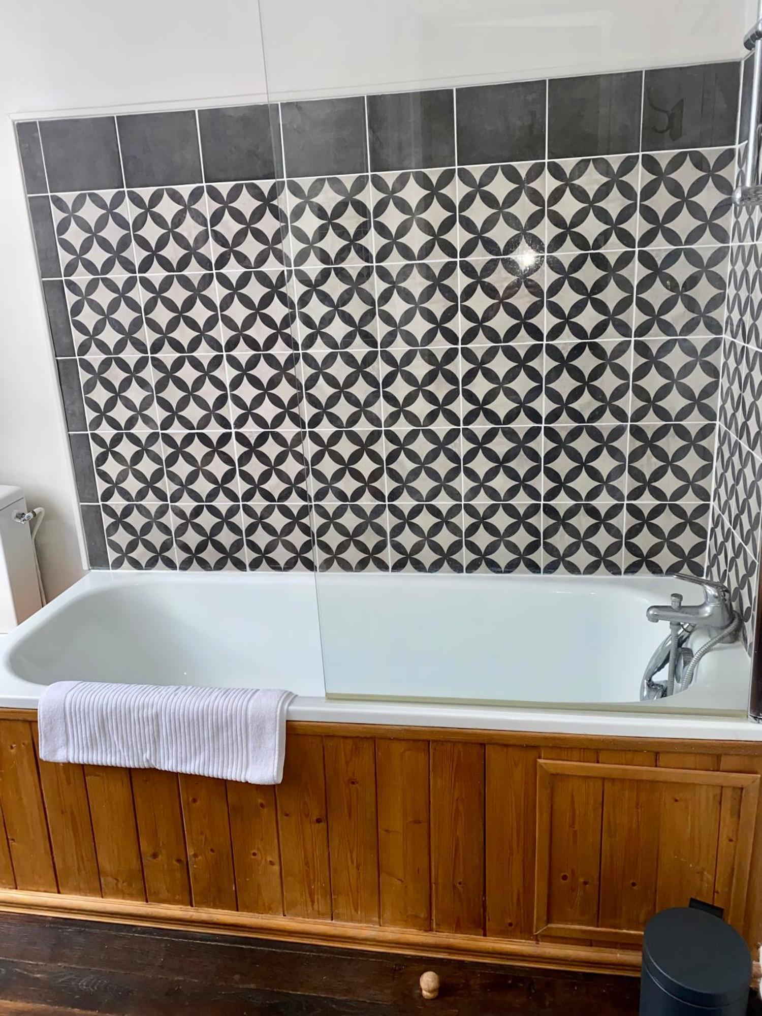 Domaine De La Cressonniere Bed & Breakfast Saint-Martin-de-Bienfaite-la-Cressonniere Dış mekan fotoğraf
